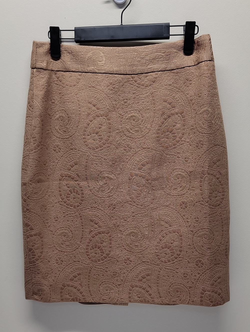 Banana Republic Warm Golden Textured Pencil Mini Skirt Sz 8 - Picture 4 of 12